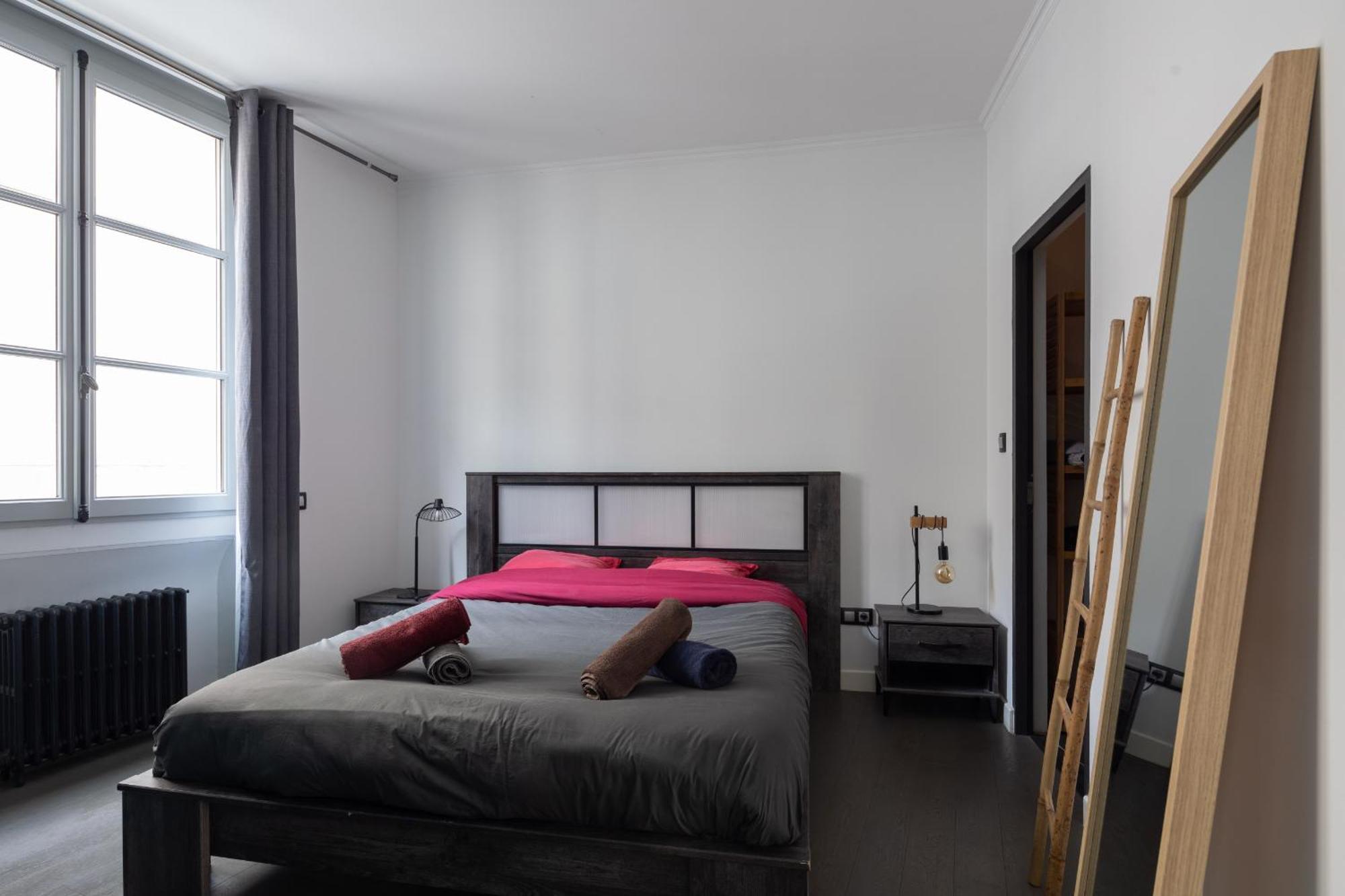 Appartement Spacieux Au Coeur D'Angers Etage 1 - 6 Personnes Экстерьер фото
