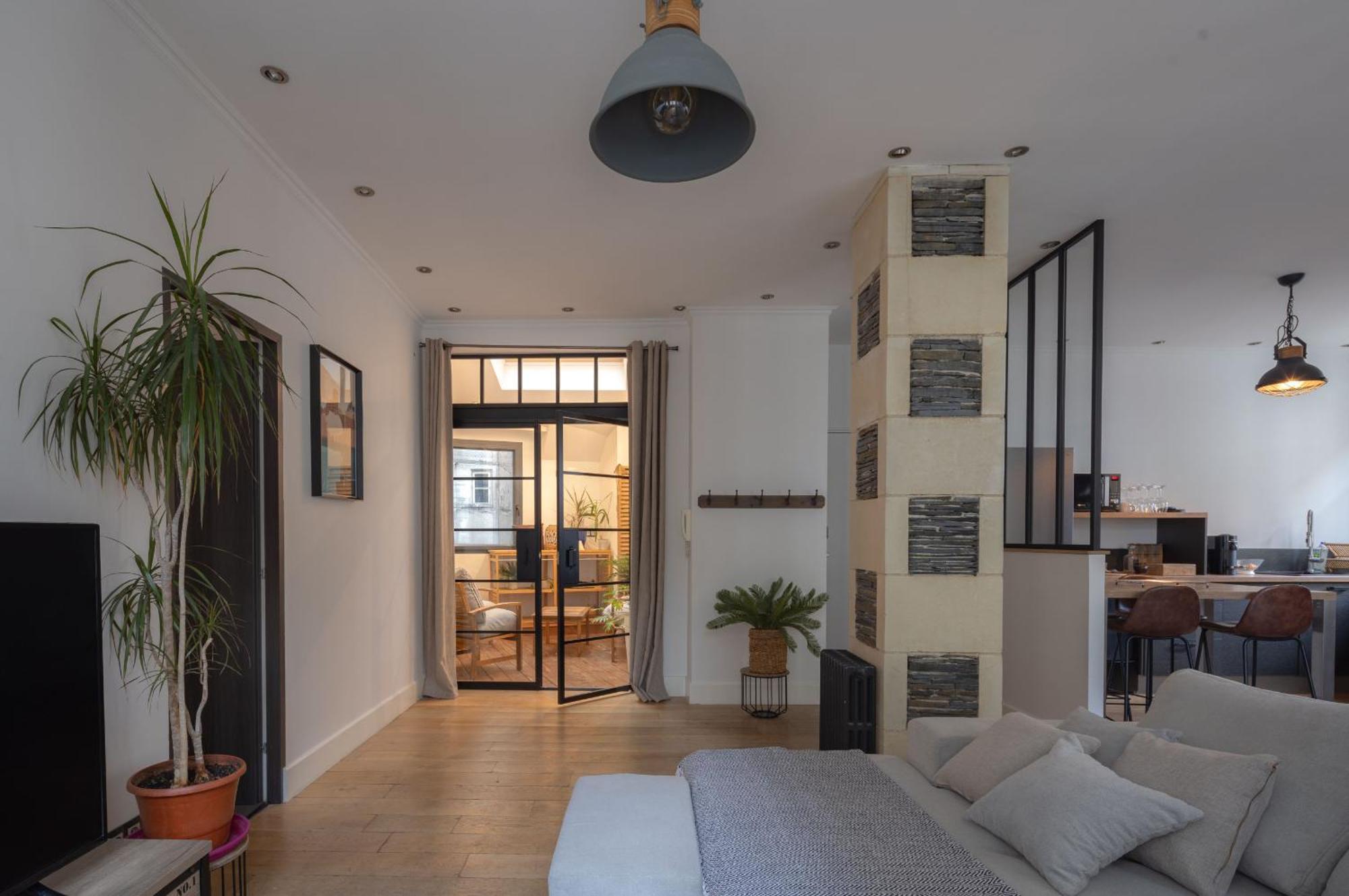 Appartement Spacieux Au Coeur D'Angers Etage 1 - 6 Personnes Экстерьер фото