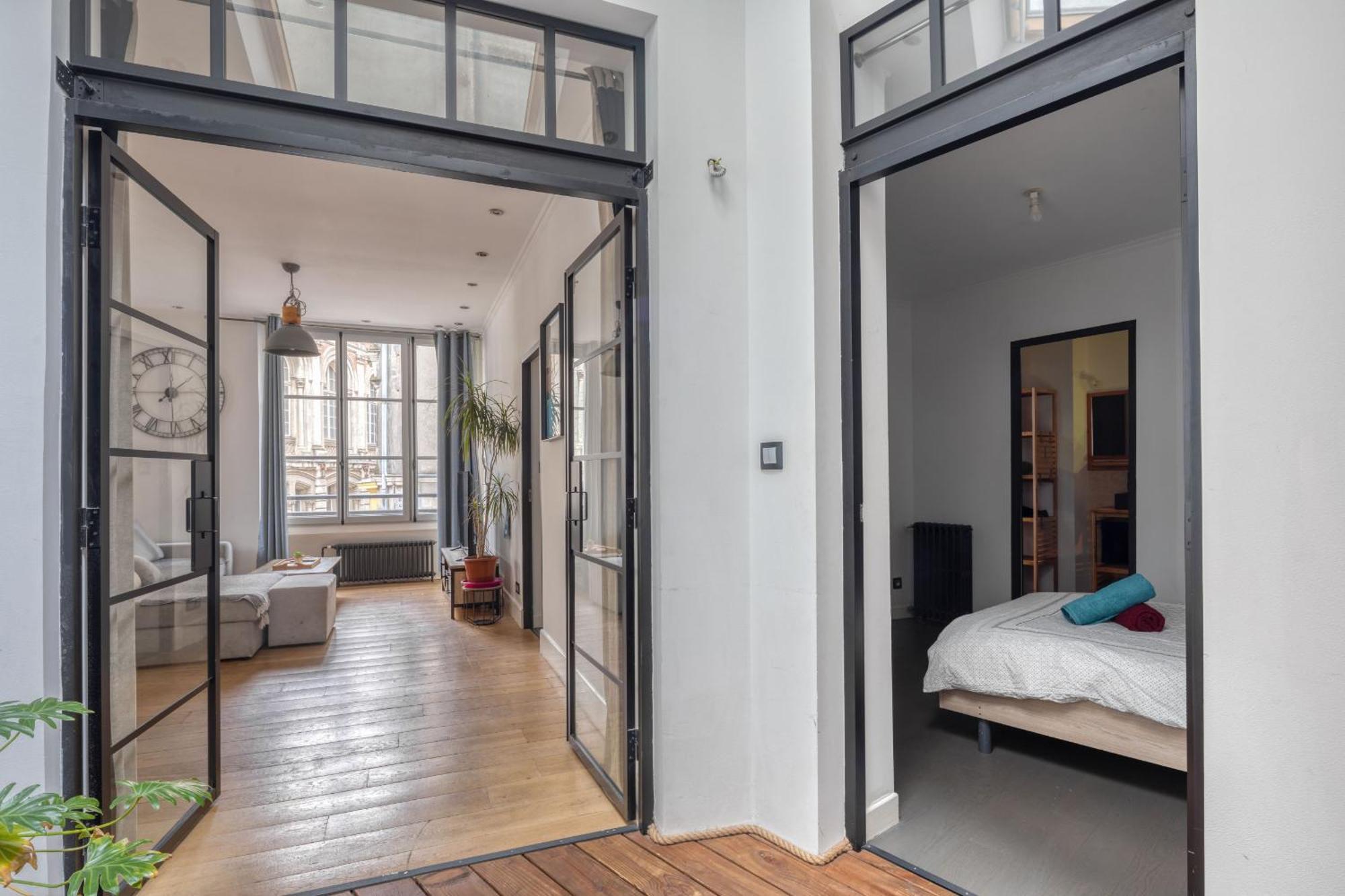 Appartement Spacieux Au Coeur D'Angers Etage 1 - 6 Personnes Экстерьер фото